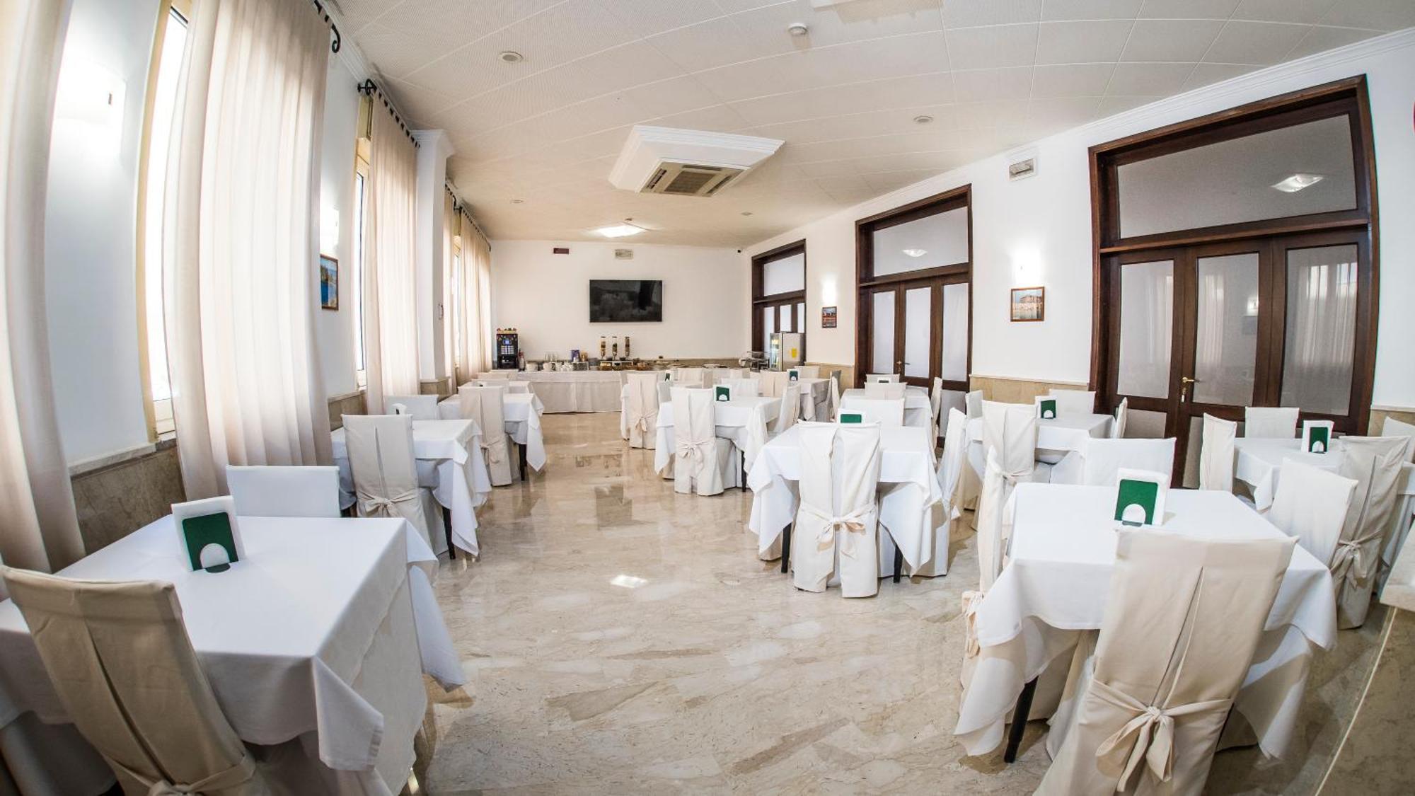 Gh Hotel Piazza Armerina Esterno foto